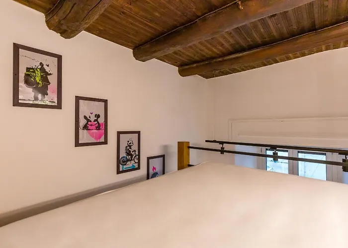 Napoli Street Art Rooms By Wonderful Italy